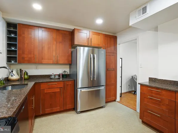 1935 Lyttonsville Rd #1935, Silver Spring, MD 20910