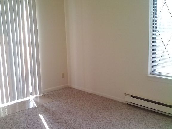 5th image of 3344 Marina Rd #15