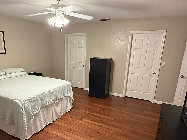 2240 SW 169th Pl — Photo 6