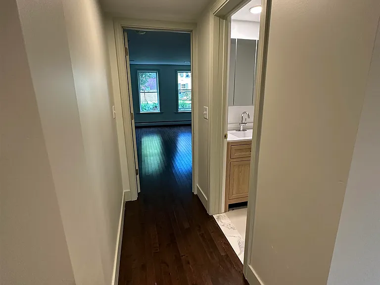 18 Mill St #B — Photo 15