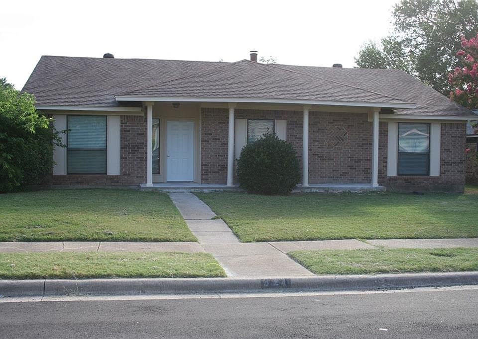 1st image of 321 Jessica Dr