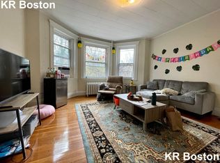 24 Euston St APT 4, Brookline, MA 02446