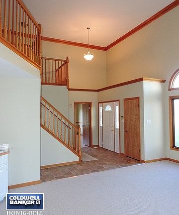 5th image of 7134 182nd St