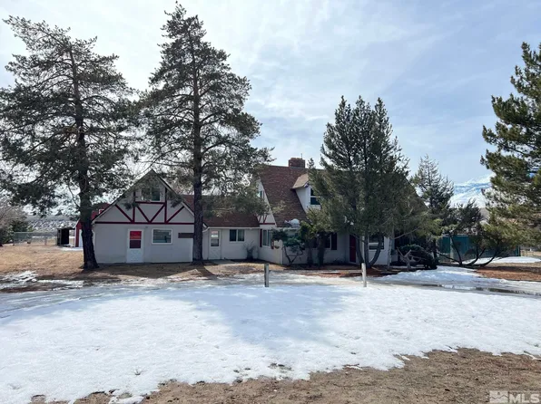 69 Arrowhead Dr, Carson City, NV 89706