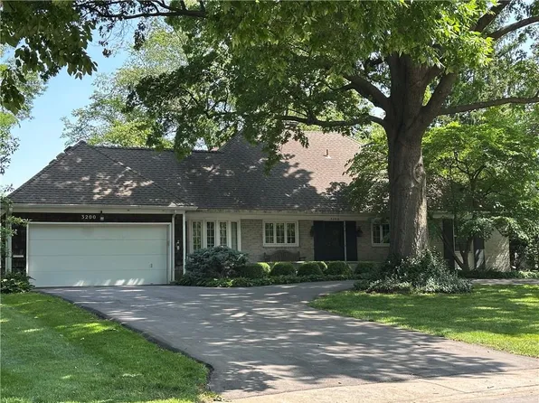 3200 W 71st St, Prairie Village, KS 66208