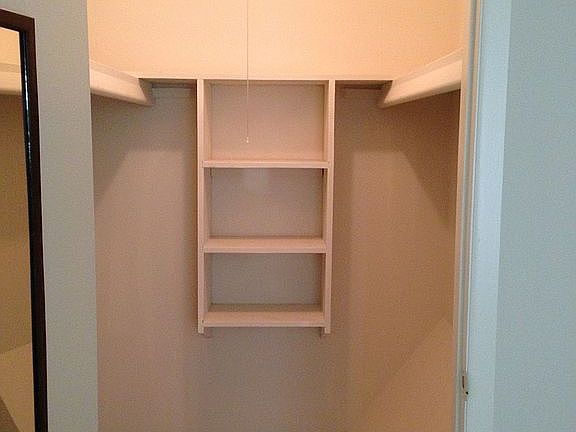 Walk-in closet