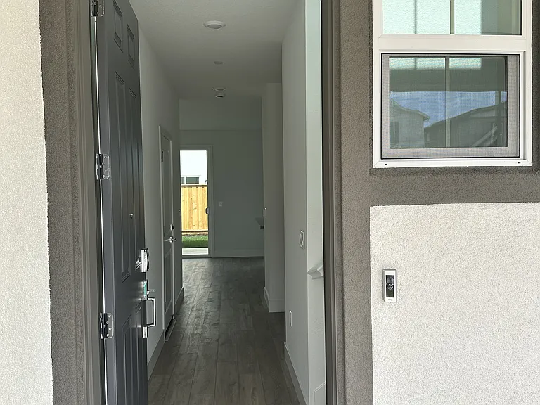 3229 Lost Coast St — Photo 2