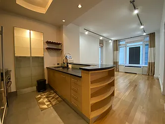 Rented by Chase Global Realty Corp