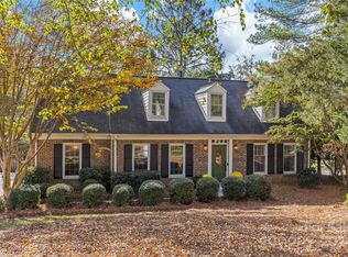 5215 Macandrew Dr, Charlotte, NC 28226