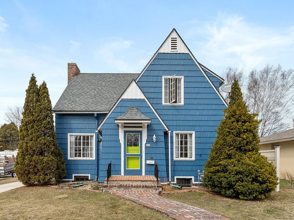 1st image of 410 Bluff Ave