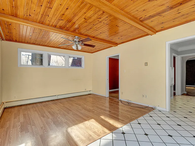 2317 Canterbury Rd — Photo 31