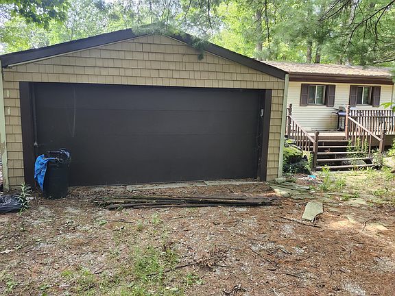 2nd image of 142 Ridgeview Dr