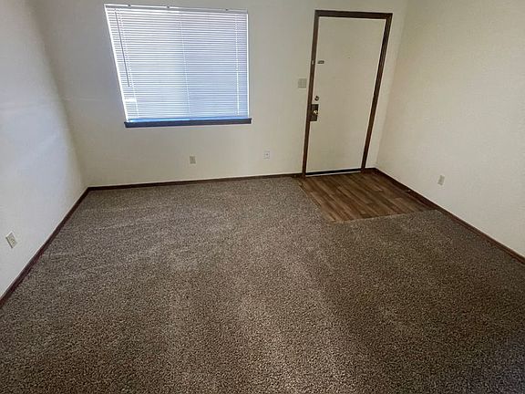 3rd image of 2205 College St APT 7