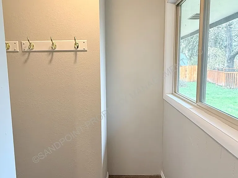 819 Hickory St — Photo 21
