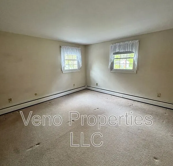 23 Glenwood Dr — Photo 15
