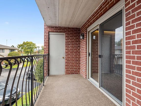 2nd image of 11103 W Cove Cir Unit 2-B
