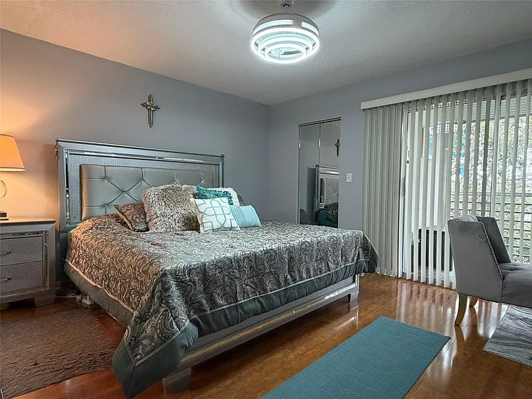 2304 Lucaya Ln #L4 — Photo 37