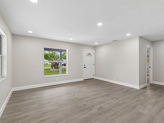 5th image of 6532 S WEST SHORE CIRCLE
