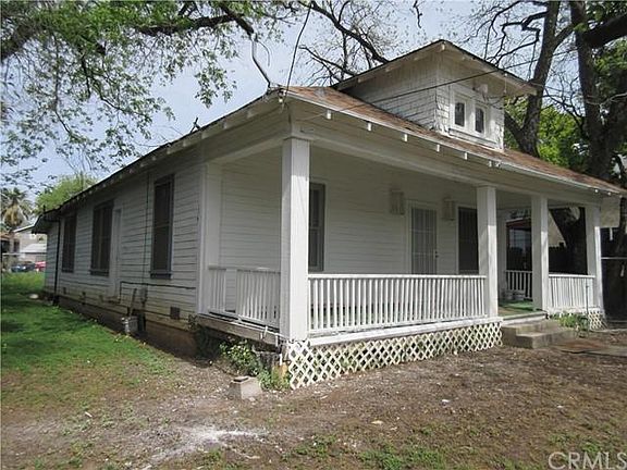 2nd image of 2738 Yard St