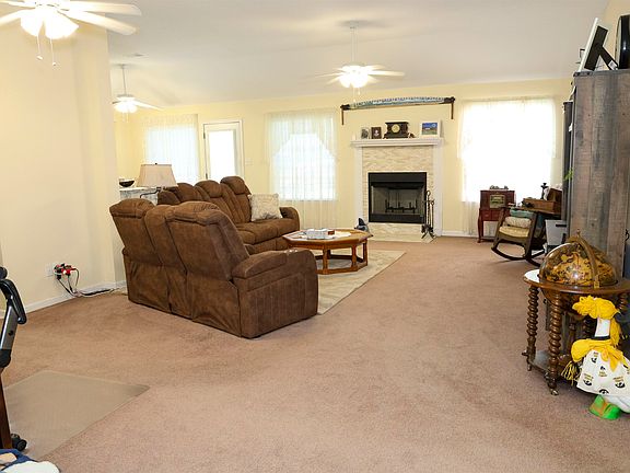 4th image of 6626 Finch Rd