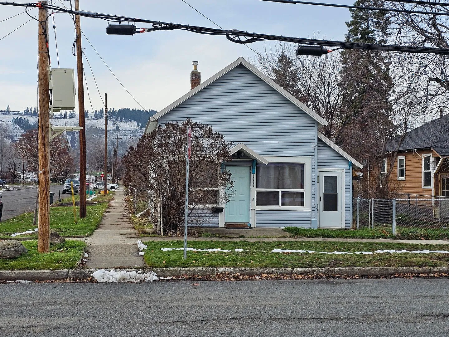 2000 Greenwood Street, La Grande, Oregon 97850 — Photo 1