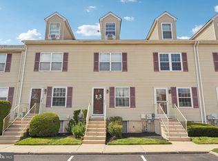 31 Carriage Knoll Ct, Langhorne, PA 19047