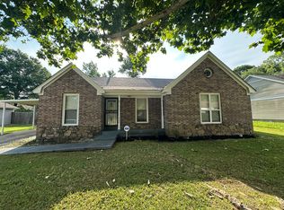 4590 Ross Rd, Memphis, TN 38141