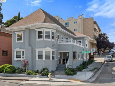 2731 Harrison St, Oakland, CA, 94612
