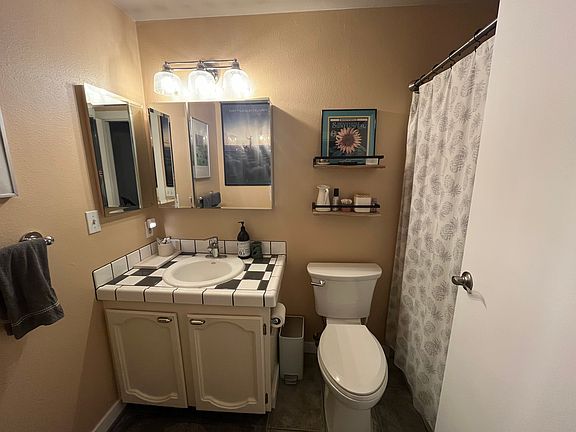 4th image of 21937 7th Ave S APT 214