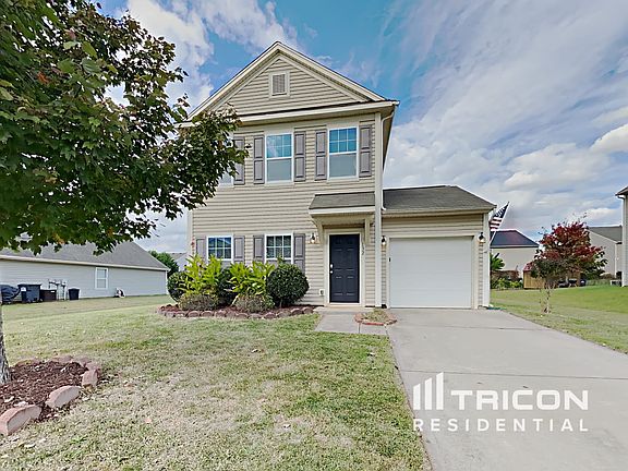 3rd image of 132 Altondale Dr