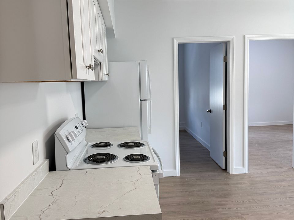 1st image of 114 Sweet Ave #3R