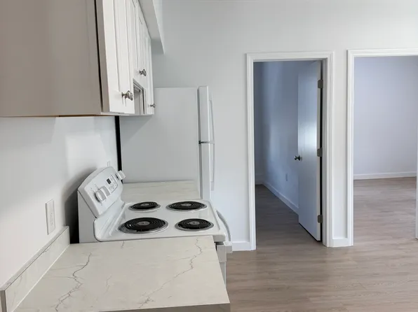 114 Sweet Ave #3R, Woonsocket, RI 02895