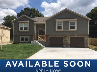583 S Walnut St, Gardner, KS 66030