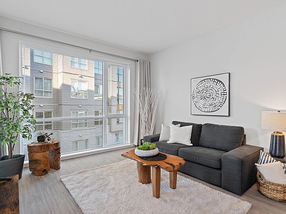 3rd image of 2651 Library Ln #307