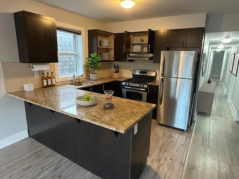167 Aylmer Ave #4 — Photo 6
