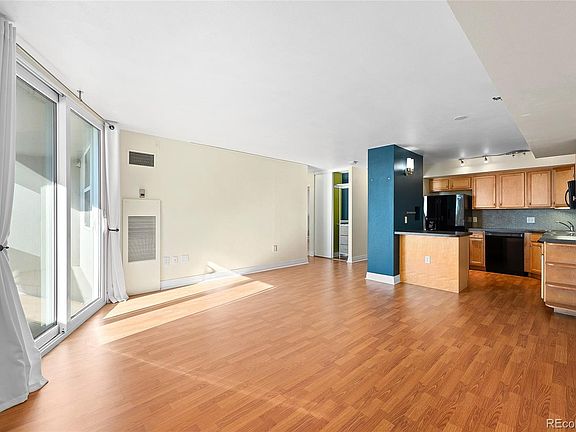 3rd image of 601 W 11th Avenue #516