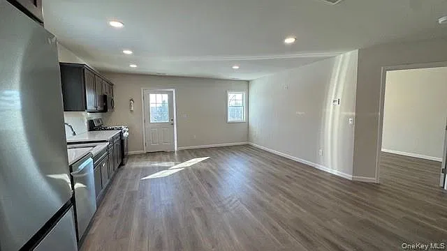 2 bed, 2.0 bath, 1100 sqft, $2,650 — Photo 4
