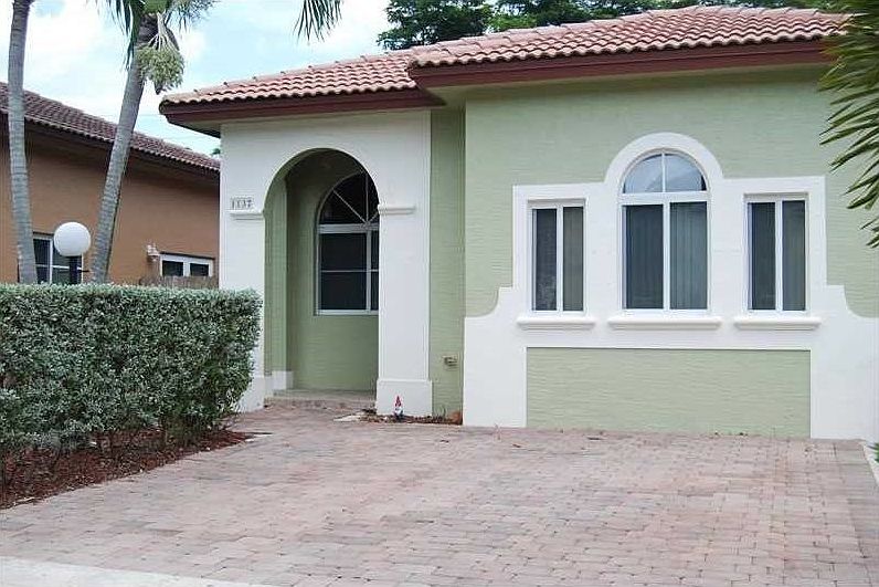 1st image of 1137 NE 41st Ave #111