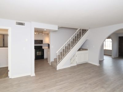 726 E Palm Ave APT B, Burbank, CA, 91501