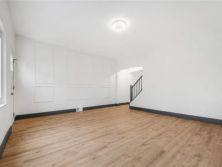 4706 Lorigan St — Photo 11