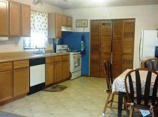 1721 E 17th St, Lawrence, KS 66044