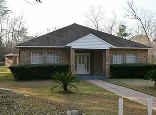 557 Crestview Dr, Livingston, TX 77351
