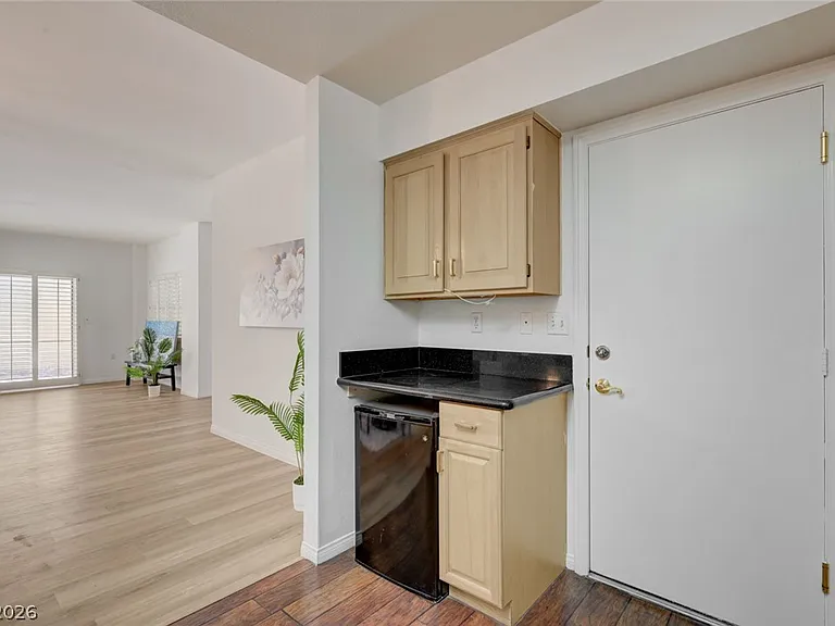 332 Wild Plum Ln — Photo 25