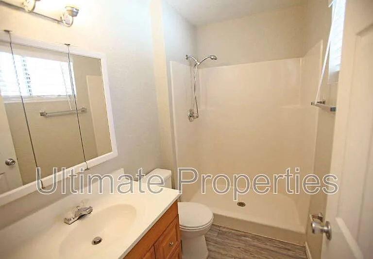 3144 W Charleston Ave — Photo 12