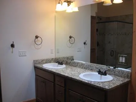 1029 Forestglen Dr — Photo 13