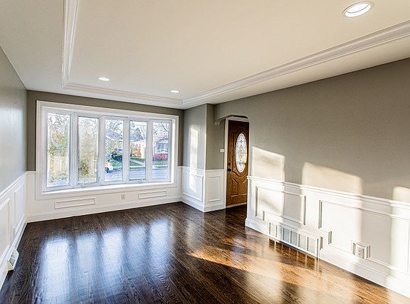 3rd image of 6123 S Narragansett Ave