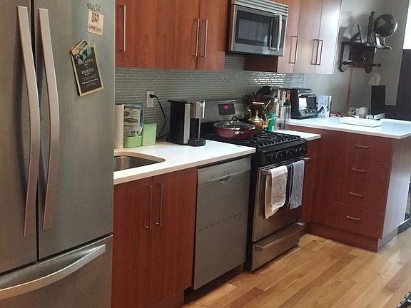 2nd image of 182 India St APT 3RR