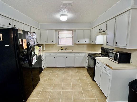 4th image of 402 Ironton Ave