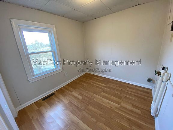 4th image of 467 Courthouse Rd