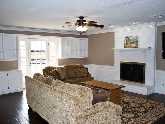 5th image of 7399 Bellville Dr